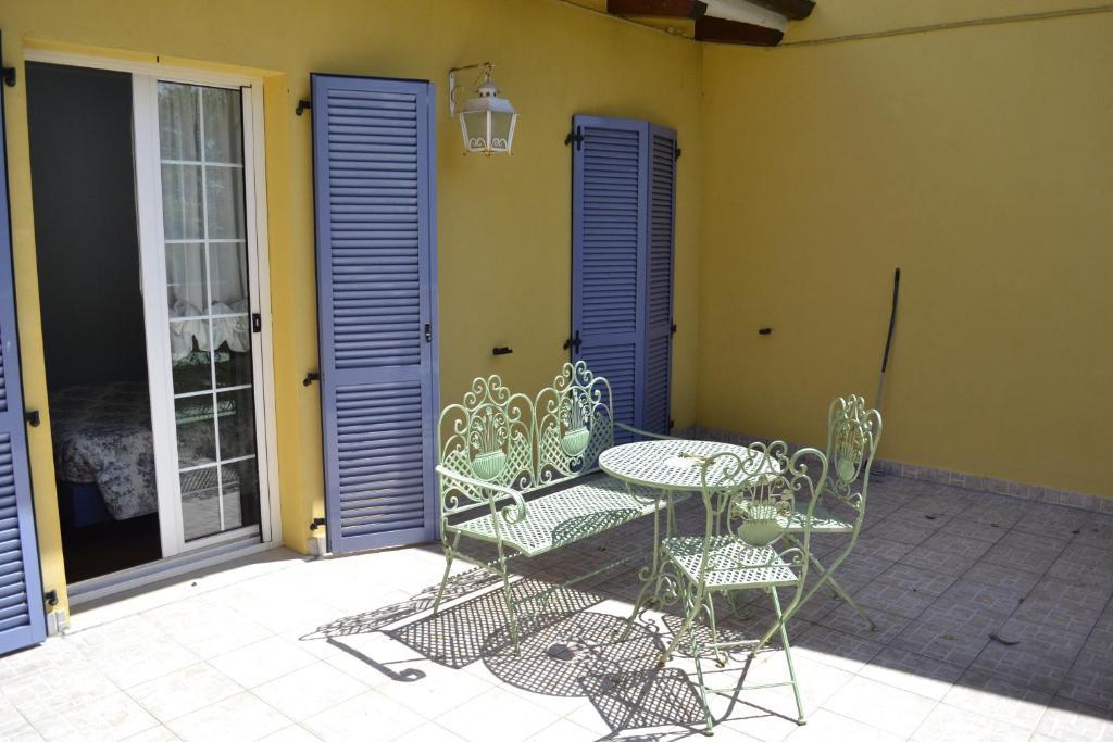 La Tenuta Del Giglio Villa Тавулия Стая снимка