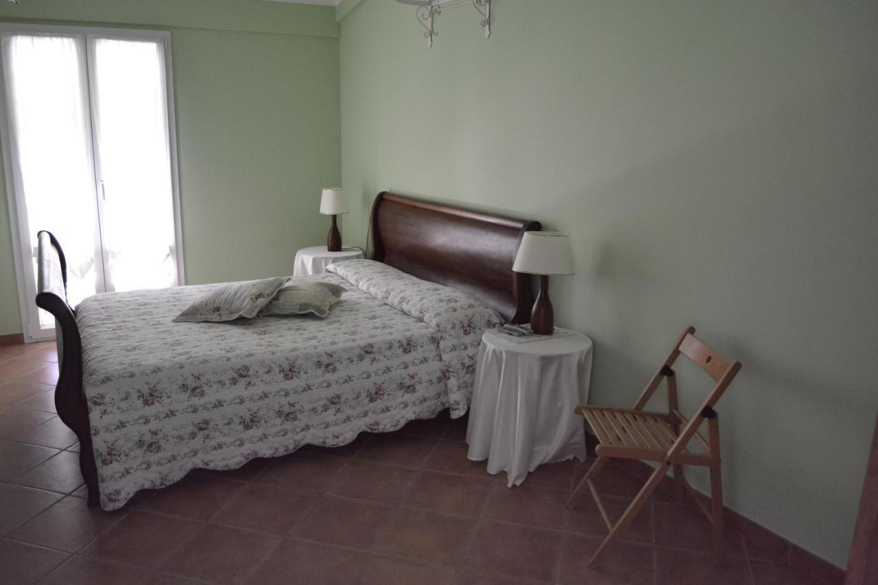 La Tenuta Del Giglio Villa Тавулия Стая снимка