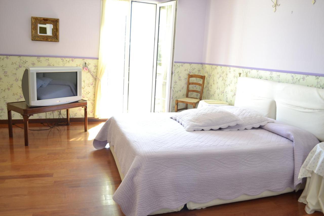 La Tenuta Del Giglio Villa Тавулия Стая снимка